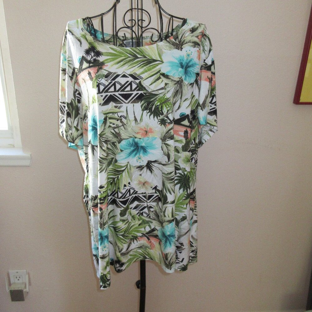 JM Collection Scoop Neck Short Sleeve Textured Floral print Knit Top Size XL